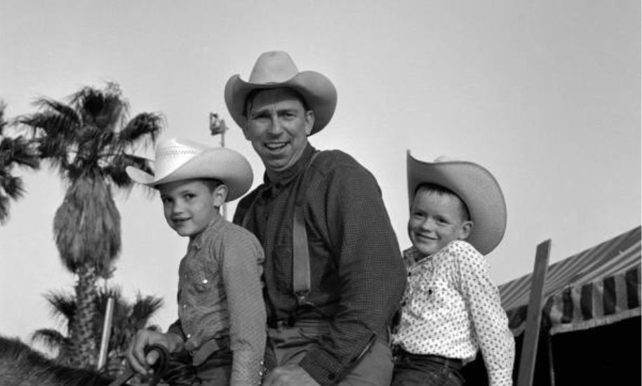 slim pickens net worth
